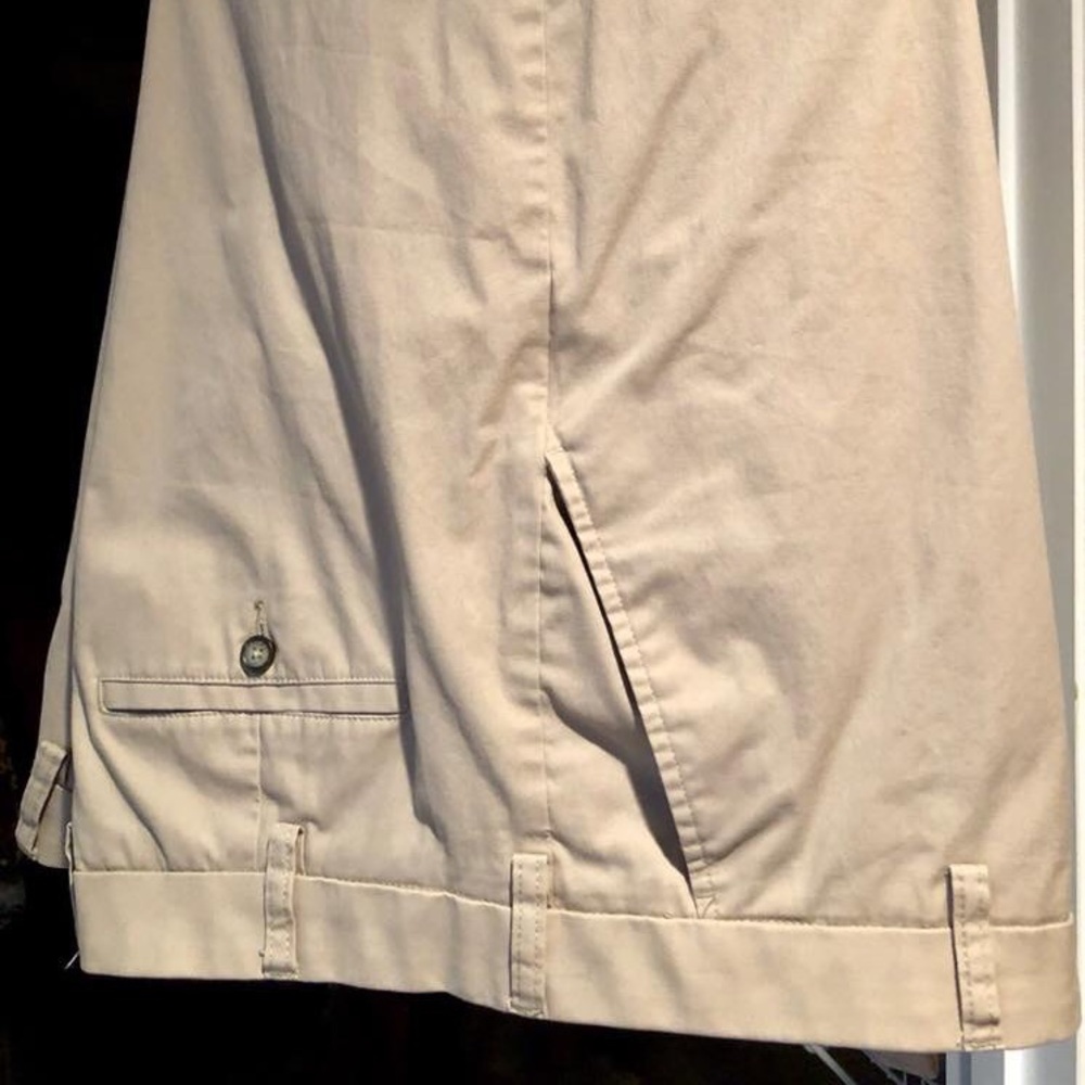 Men’s khakis